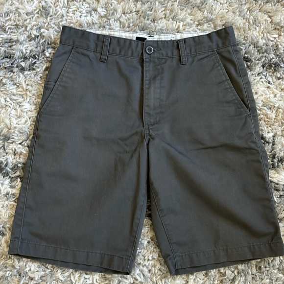 RVCA Gray Flat Front Men's Shorts - Picture 1 of 3